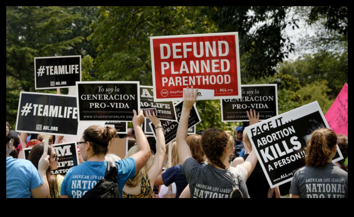 who funds planned parenthood